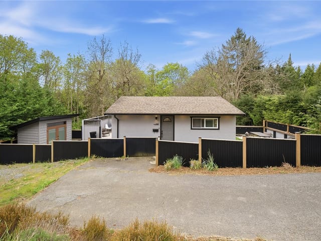 House for sale in Nanaimo, 3129 Departure Bay Rd, 1048865 | Realtylink.org