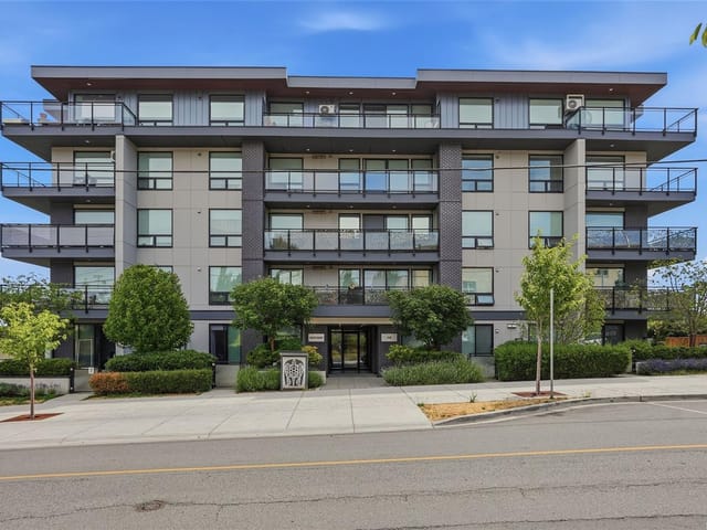 Apartment for sale in Nanaimo, 104 119 Haliburton St, 1048891 | Realtylink.org