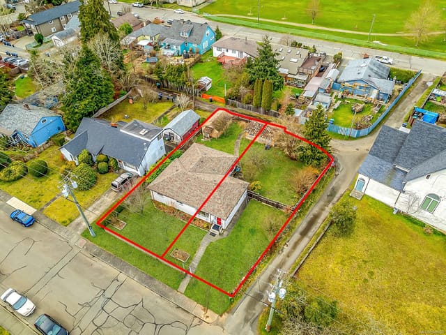 Multi-family for sale in Courtenay, 719 / 721 8th St, 1048896 | Realtylink.org
