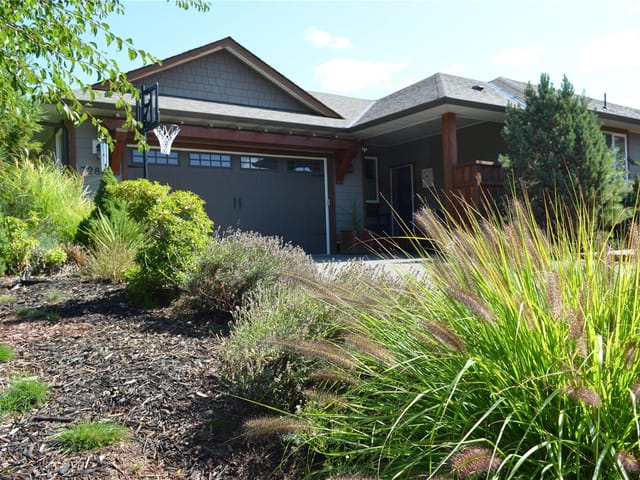 House for sale in Lake Cowichan, 7284 Lakefront Dr, 1048904 | Realtylink.org