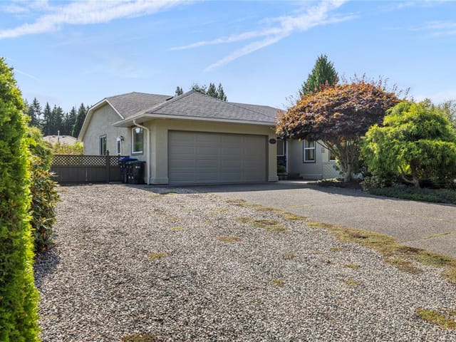 House for sale in Qualicum Beach, 662 Redwood Dr, 1049396 | Realtylink.org