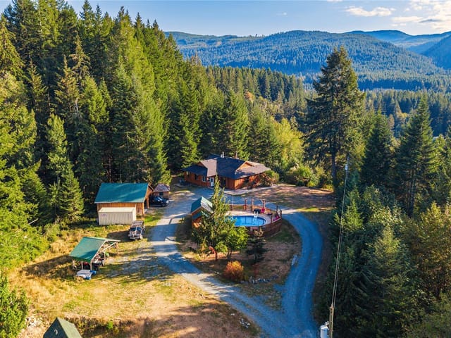 House for sale in Lake Cowichan, 5982 Mayo Rd, 1049672 | Realtylink.org
