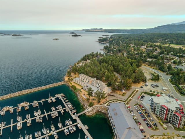 Apartment for sale in Nanoose Bay, 403 3555 Outrigger Rd, 1049704 | Realtylink.org