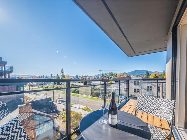 Apartment for sale in Nanaimo, 407 119 Haliburton St, 1049747 | Realtylink.org