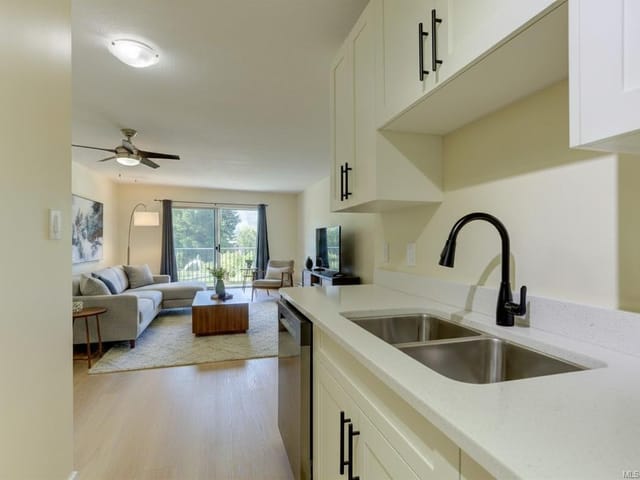 Apartment for sale in Lake Cowichan, 103 40 Stanley Rd, 1049954 | Realtylink.org