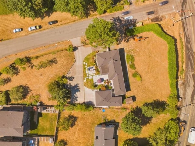 House for sale in Nanaimo, 2565 Departure Bay Rd, 1049983 | Realtylink.org