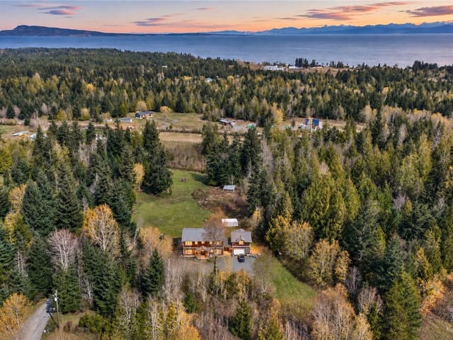 House for sale in Qualicum Beach, 2835 Olympic Rd, 1050047 | Realtylink.org