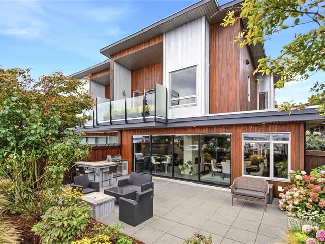 Townhouse for sale in Mill Bay, 111 744 Handy Rd, 1050067 | Realtylink.org