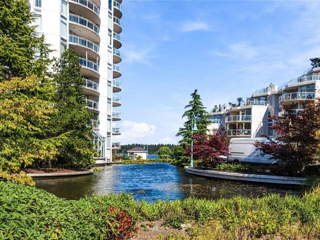 Apartment for sale in Nanaimo, 402 158 Promenade Dr, 1050161 | Realtylink.org
