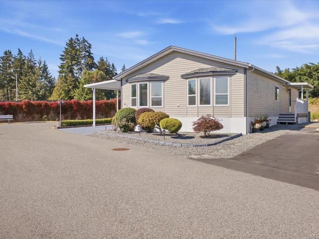 Manufactured Home for sale in Nanaimo, 27 6325 Metral Dr, 1050196 | Realtylink.org