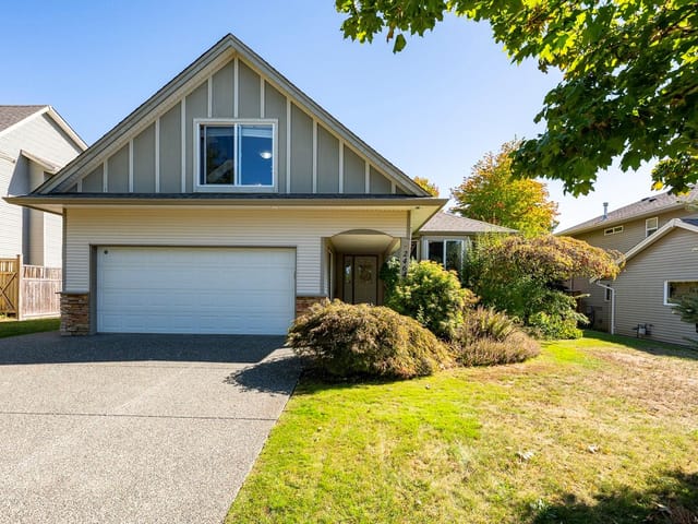 House for sale in Courtenay, 2464 Stirling Cres, 1050234 | Realtylink.org