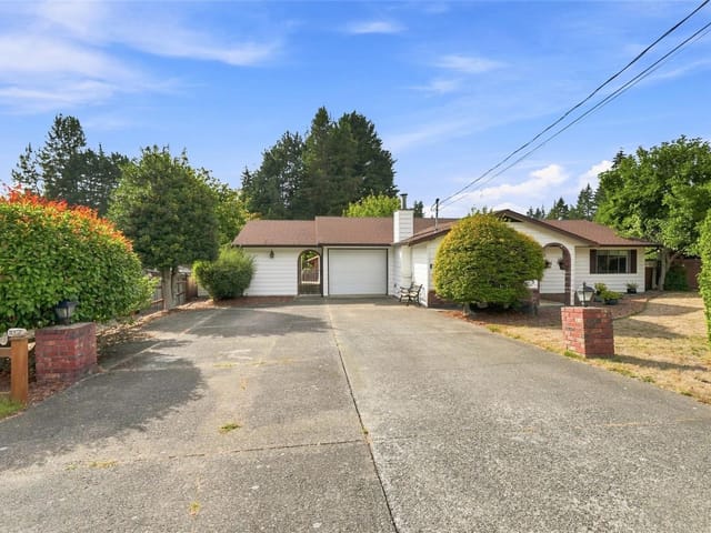 House for sale in Qualicum Beach, 517 Hall Rd, 1050273 | Realtylink.org