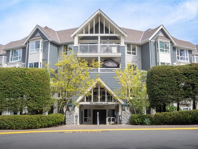 Apartment for sale in Nanaimo, 209 5650 Edgewater Ln, 1050381 | Realtylink.org