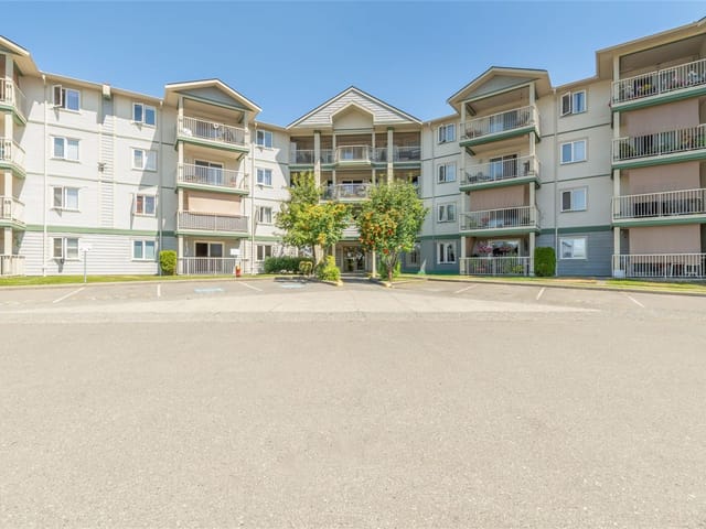 Apartment for sale in Nanaimo, 111 4971 Songbird Pl, 1050388 | Realtylink.org