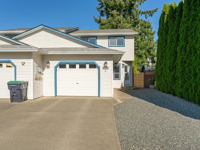 1/2 Duplex for sale in Courtenay, B 2789 Myra Pl, 1050422 | Realtylink.org