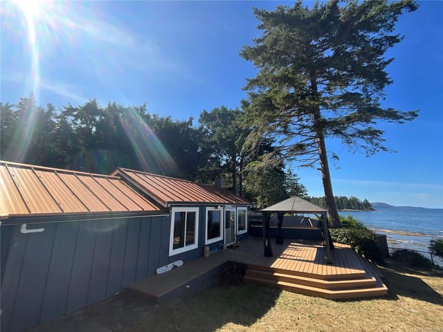 House for sale in Gabriola Island, 532 Berry Point Rd, 1050443 | Realtylink.org