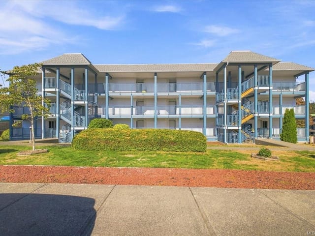 Apartment for sale in Nanaimo, 305 3087 Barons Rd, 1050462 | Realtylink.org