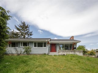 House for sale in Nanaimo, 2555 Departure Bay Rd, 1050509 | Realtylink.org