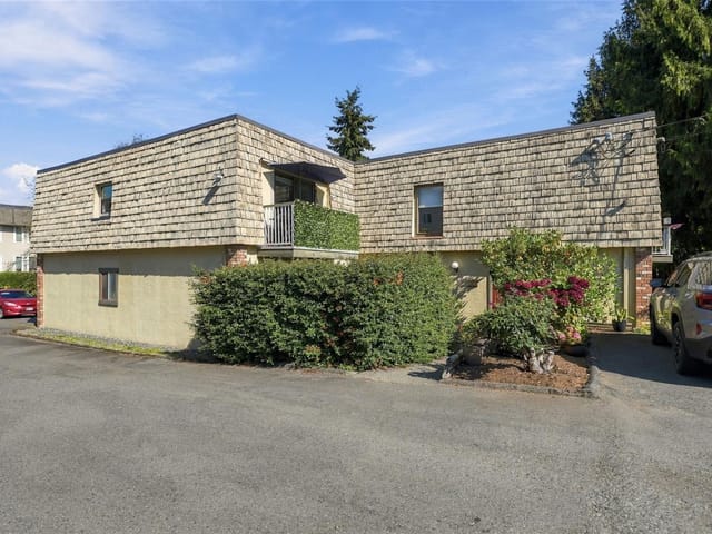Apartment for sale in Qualicum Beach, 6 129 Sixth E Ave, 1050545 | Realtylink.org
