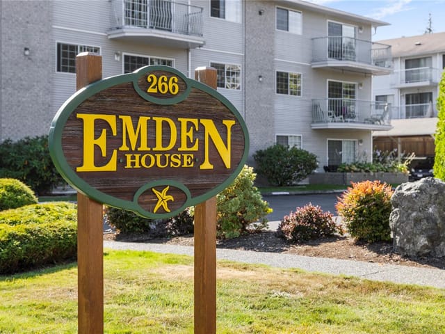 Apartment for sale in Parksville, 205 266 Hirst W Ave, 1050571 | Realtylink.org