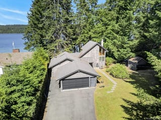 House for sale in Fanny Bay, 7630 Ships Point Rd, 1050794 | Realtylink.org