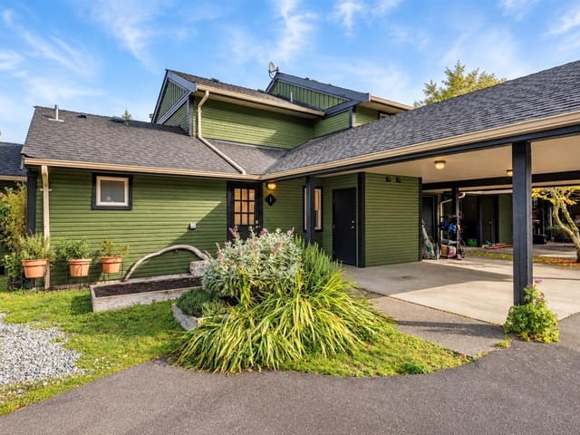 Townhouse for sale in Tofino, 1 301 Arnet Rd, 1050880 | Realtylink.org