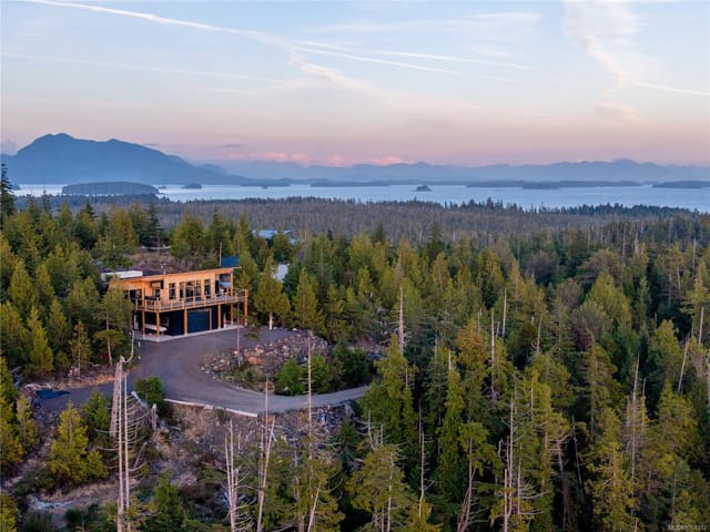 House for sale in Ucluelet, 1071 Uplands Clse, 1051312 | Realtylink.org