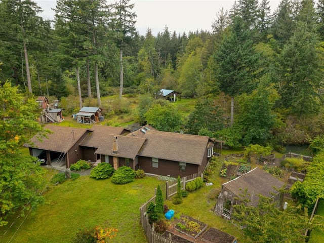 House for sale in Quadra Island, 665 Fox Rd, 1051420 | Realtylink.org