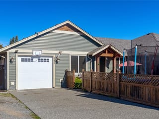 1/2 Duplex for sale in Nanaimo, 2250 Meredith Rd, 1051585 | Realtylink.org