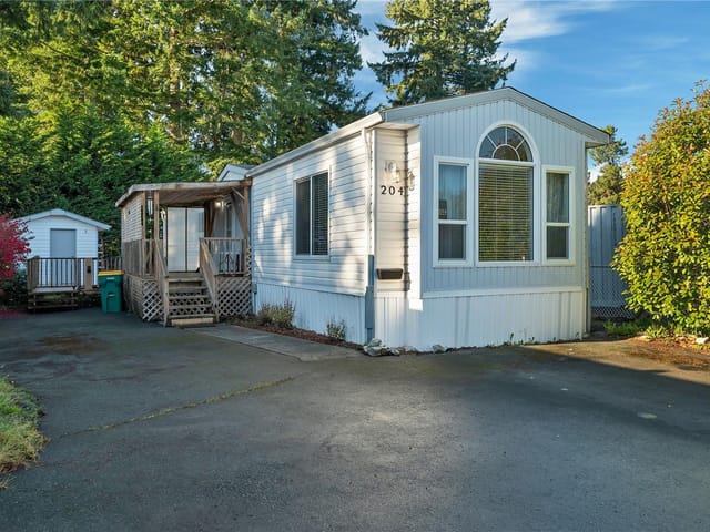 Manufactured Home for sale in Campbell River, 204 3120 Island Hwy, 1051893 | Realtylink.org