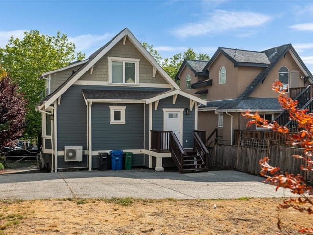 Commercial property for sale in Nanaimo, 351 Wesley St, 1051902 | Realtylink.org