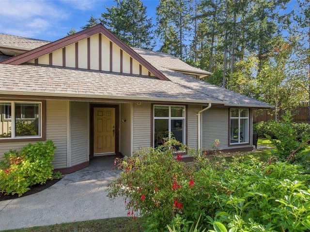 Townhouse for sale in Parksville, 4 340 Young St, 1051941 | Realtylink.org