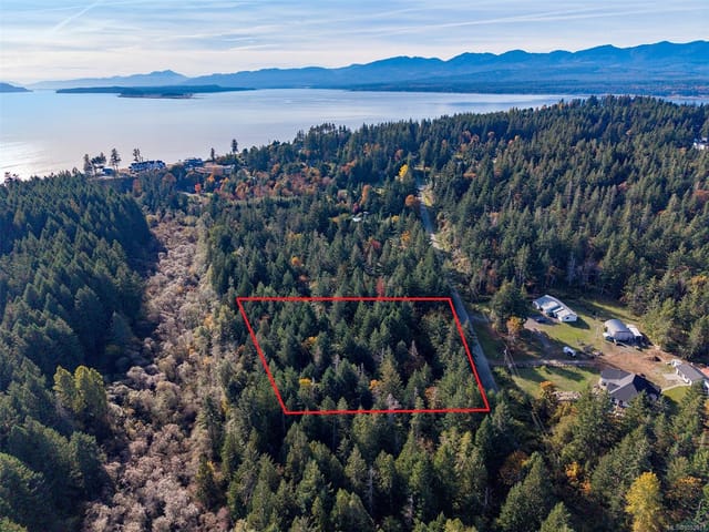Lot for sale in Comox, Lot 4 Morland Rd, 1052011 | Realtylink.org