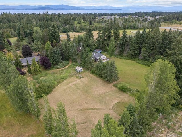 House for sale in Qualicum Beach, 880 Garden E Rd, 1052309 | Realtylink.org