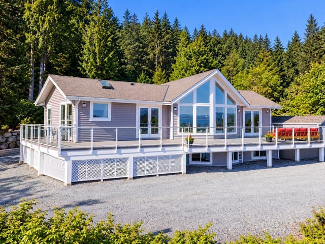 House for sale in Lantzville, 8475 Lisa Ln, 1052586 | Realtylink.org