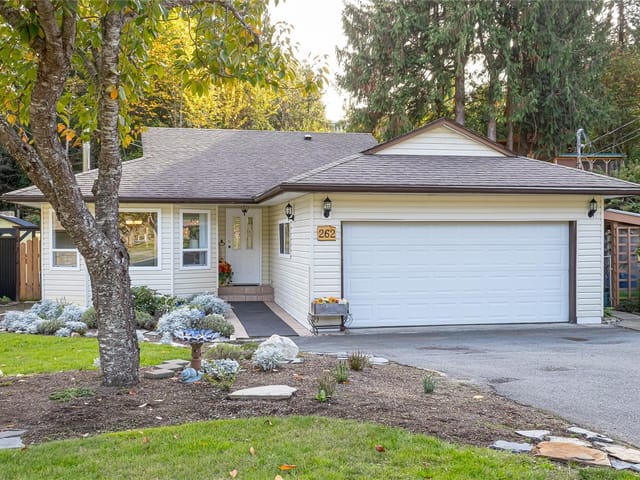 House for sale in Lake Cowichan, 262 River Rd, 1052655 | Realtylink.org