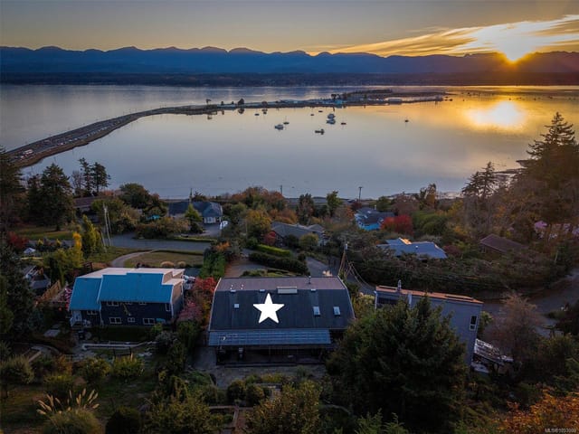 House for sale in Comox, 1164 Yates Rd, 1053009 | Realtylink.org