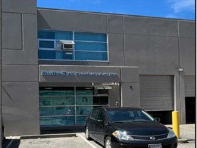 Industrial for lease in Burnaby, Burnaby South, 3 3871 North Fraser Way, 224971145 | Realtylink.org