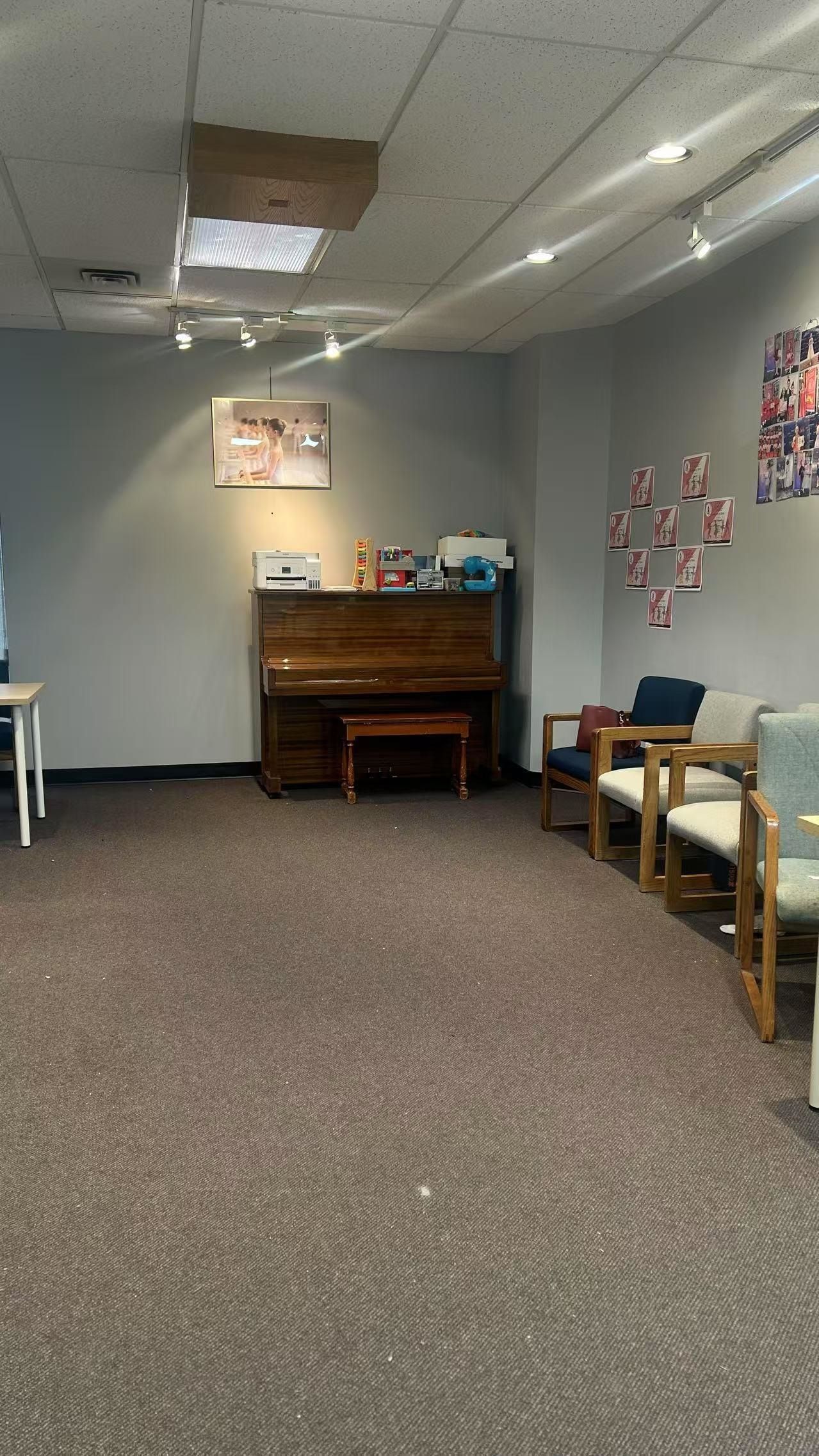 Office for lease in Burnaby, Burnaby East, 202 7857 6th Street, 224973101 | Realtylink.org