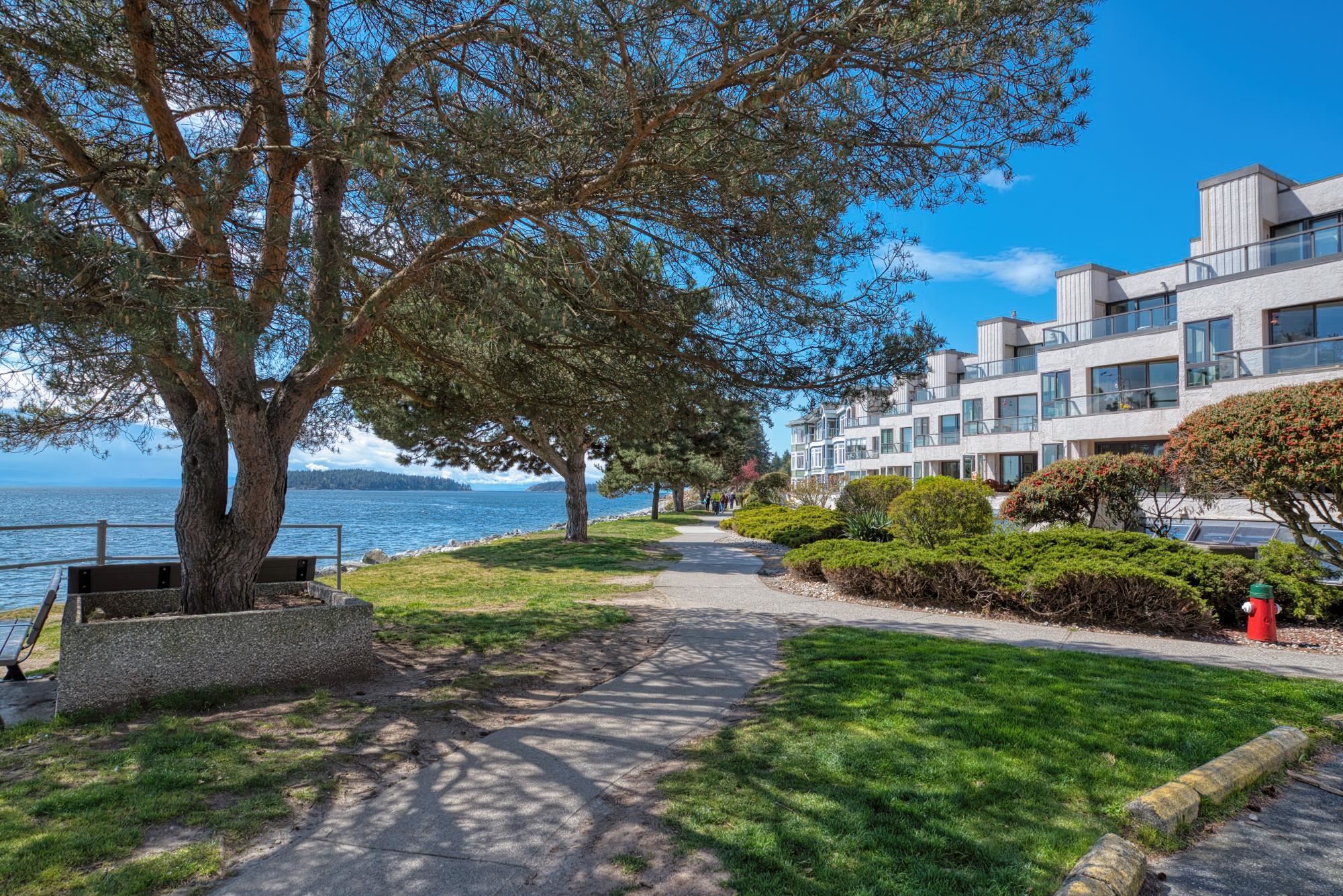 Office for sale in Sechelt, Sunshine Coast, 3 5477 Wharf Avenue, 224973817 | Realtylink.org