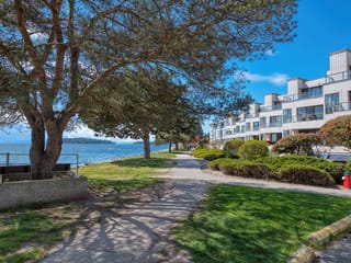 Office for sale in Sechelt, Sunshine Coast, 3 5477 Wharf Avenue, 224973817 | Realtylink.org