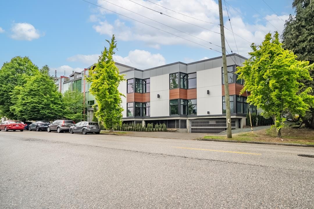Office for lease in Vancouver, Vancouver East, 3455 Victoria Drive, 224974350 | Realtylink.org