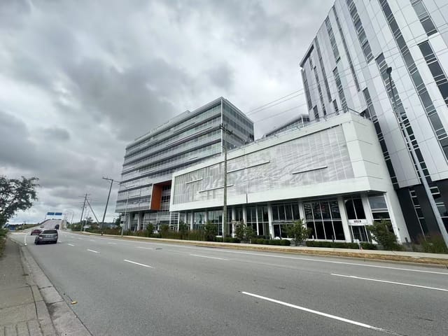 Office for lease in Richmond, Richmond, 925 8477 Bridgeport Road, 224975493 | Realtylink.org