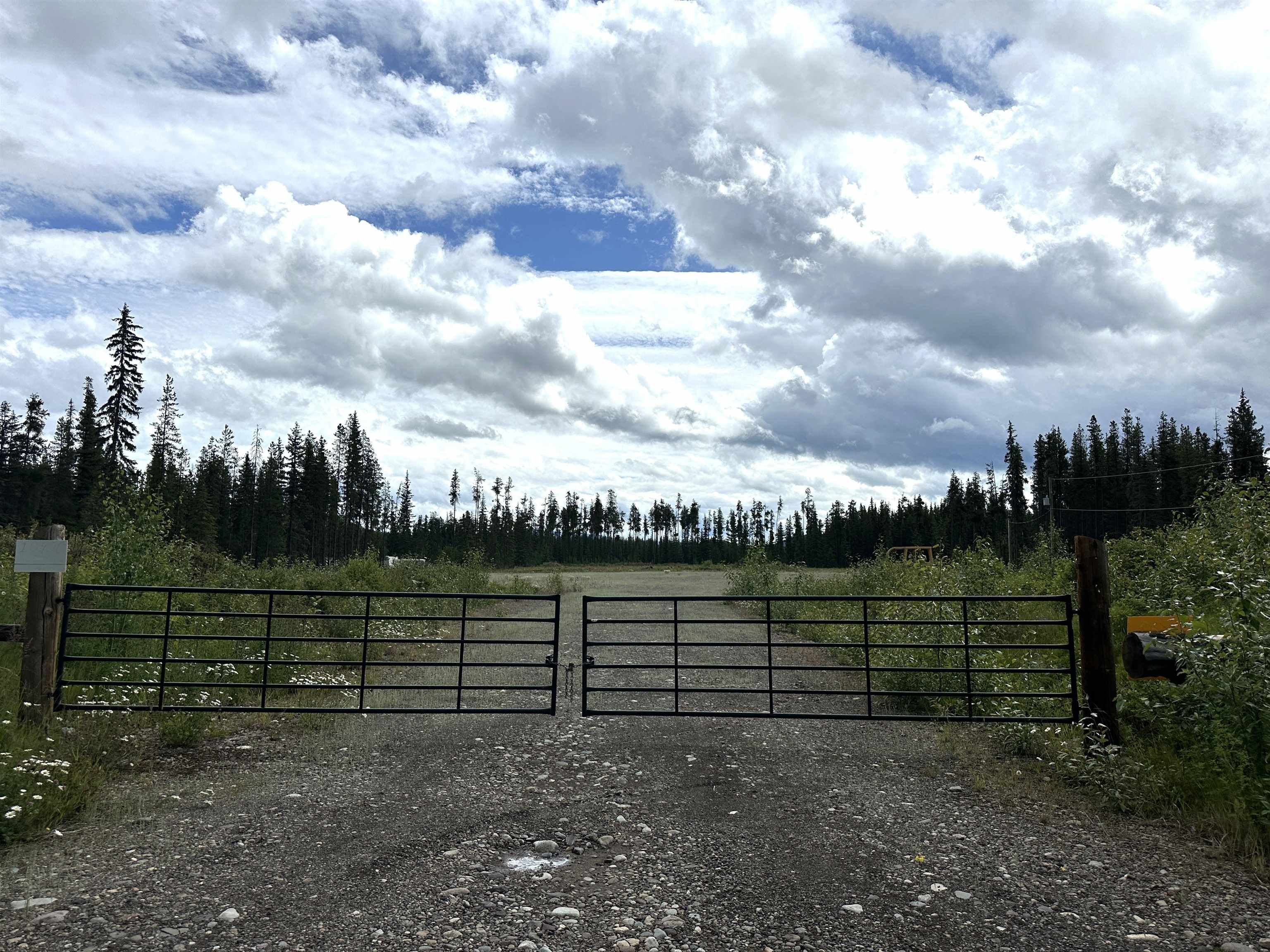 Commercial Land for lease in Telkwa, Smithers And Area, 10400 Coalmine Road, 224975682 | Realtylink.org
