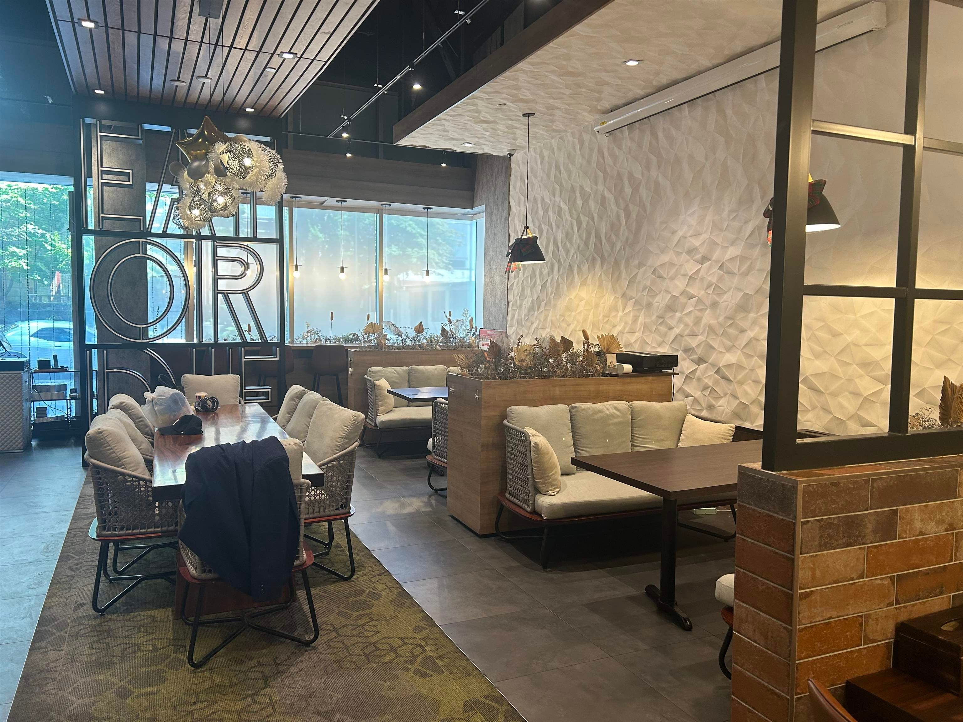 Business for sale in Vancouver, Vancouver West, 496 Drake Street, 224975805 | Realtylink.org