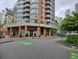 Retail for lease in Vancouver, Vancouver West, 103 1625 Hornby Street, 224975858 | Realtylink.org