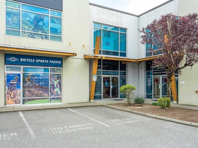 Industrial for sale in Surrey, Cloverdale, 108-109 19289 Langley Bypass, 224975976 | Realtylink.org