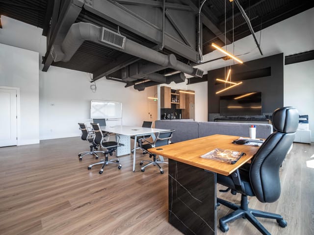 Office for lease in Surrey, South Surrey White Rock, 207 358 175a Street, 224977169 | Realtylink.org