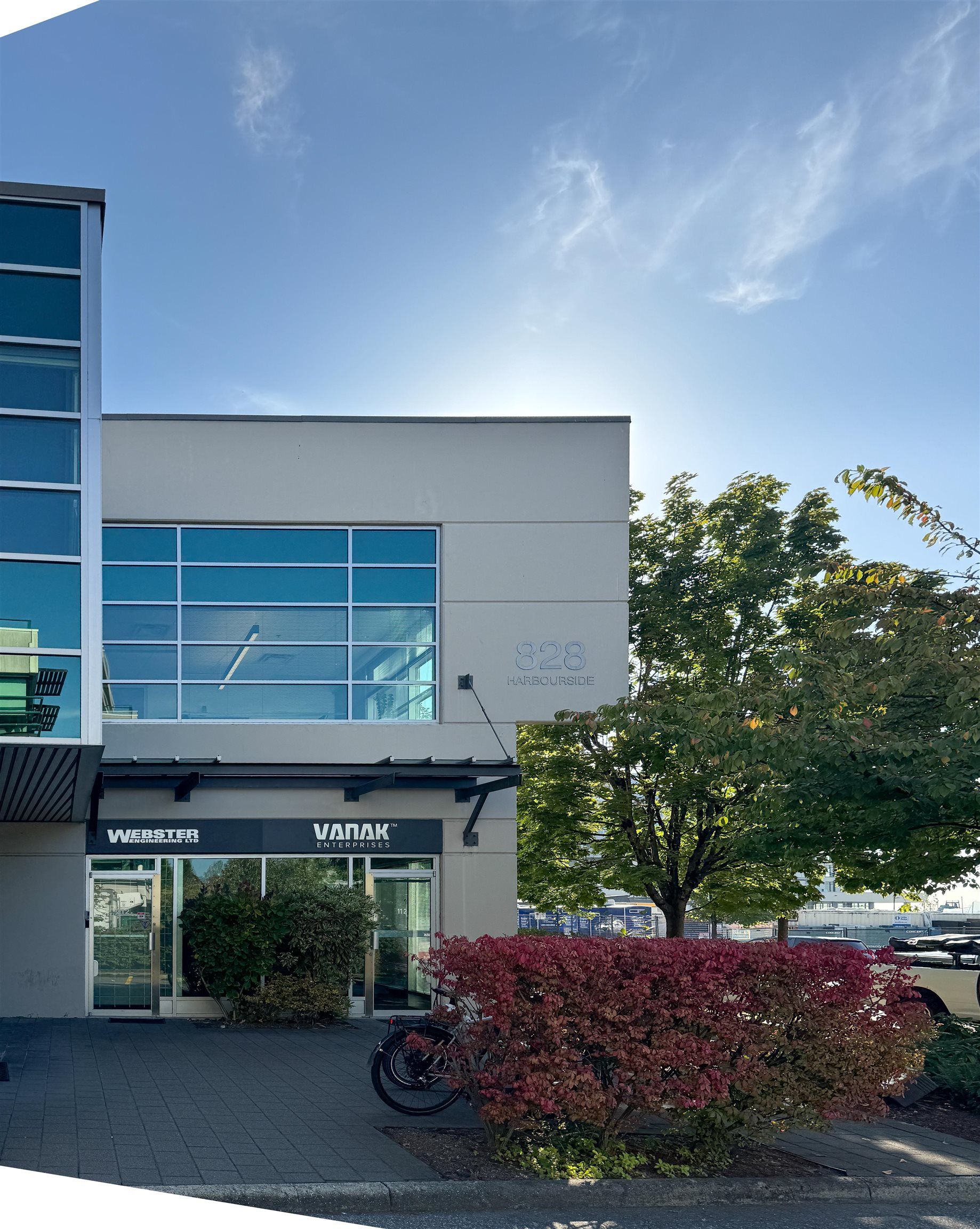Office for lease in North Vancouver, North Vancouver, 112 828 Harbourside Drive, 224977390 | Realtylink.org