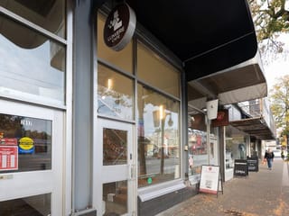 Business for sale in Vancouver, Vancouver West, 2815 W Broadway, 224978129 | Realtylink.org